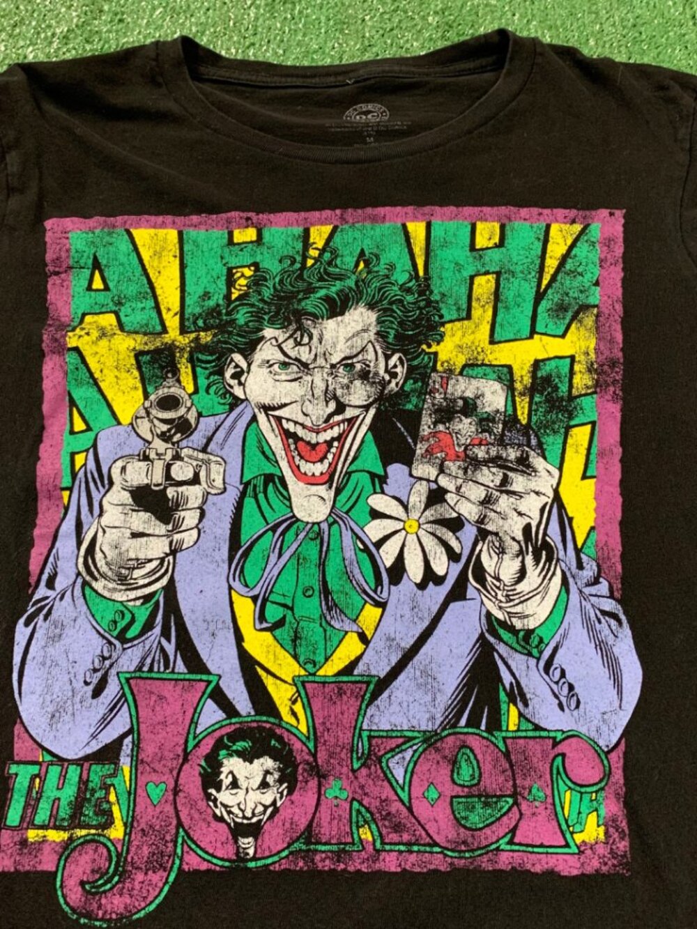 DC Comics Joker "AHAHA!" Retro Graphic Tee M